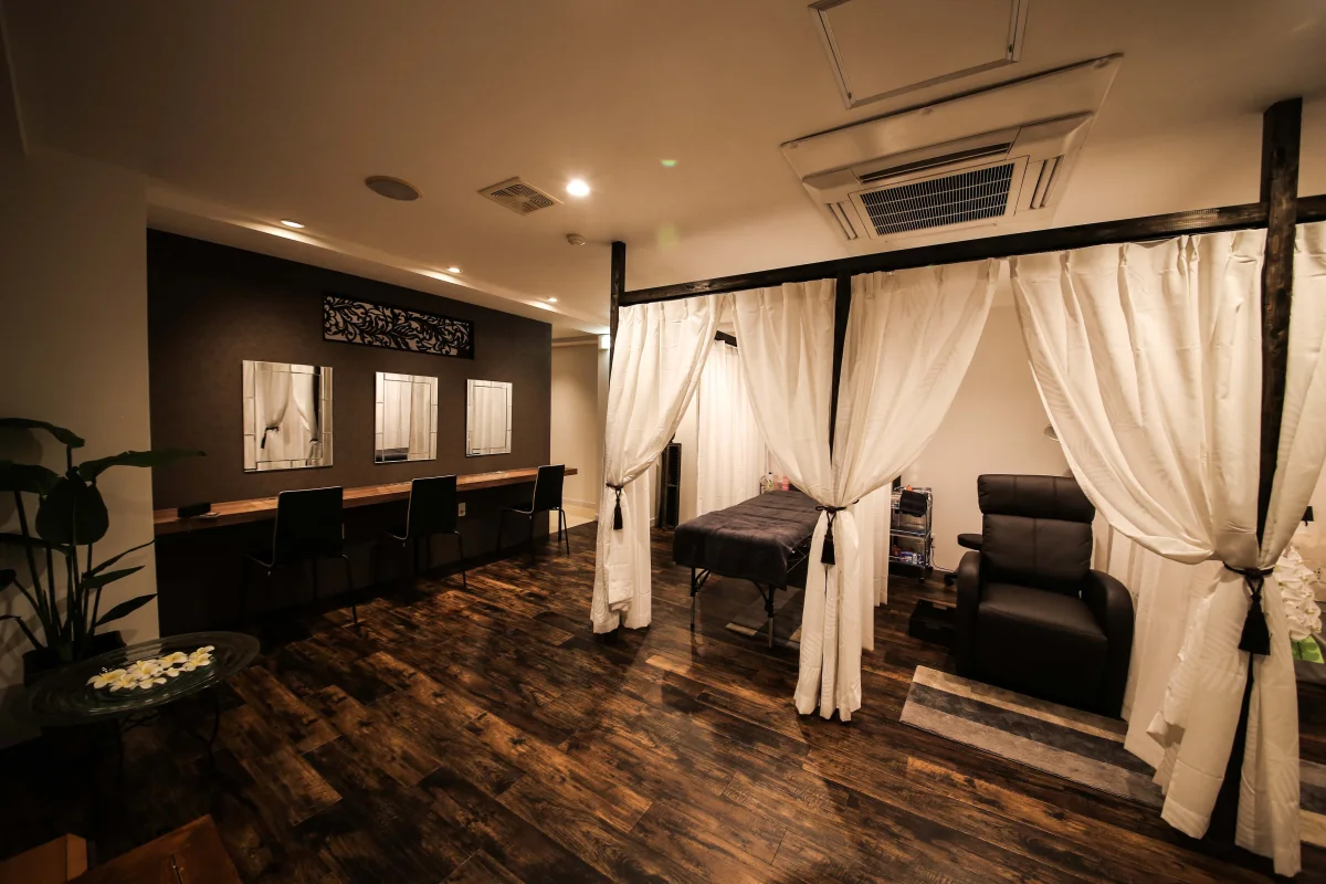 Jasmine Lash六甲道店の店内